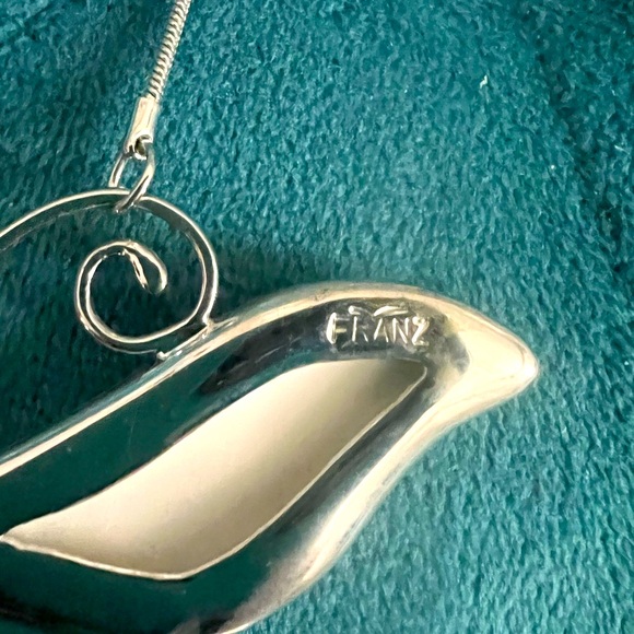 Franz Porcelain Dragonfly Necklace — Hand-painted, Statement Piece! - Picture 7 of 9